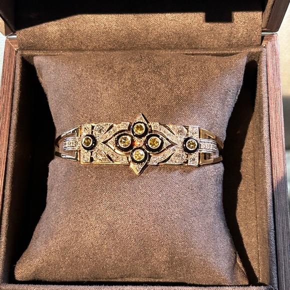 2.63 TCW Estate Diamond, Gold, and Platinum Bangle Bracelet - Picture 1 of 5